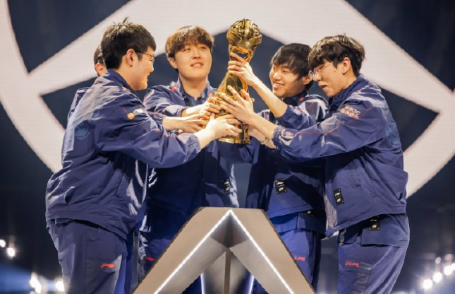 2023msi总决赛jdg31blg夺队史首个季中赛冠军如何评价这场比赛