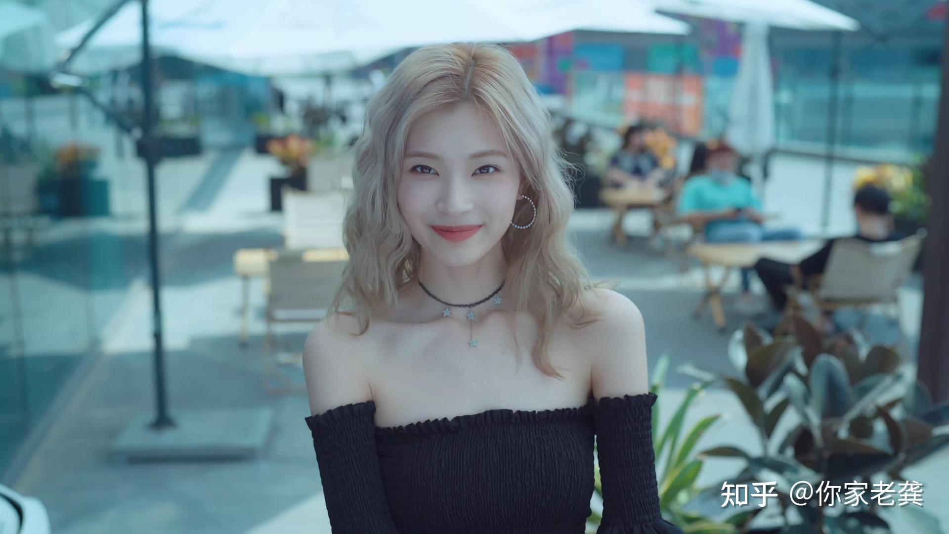 我被美女包围了!》成为 steam 国区游戏热销榜第一名? - 知乎