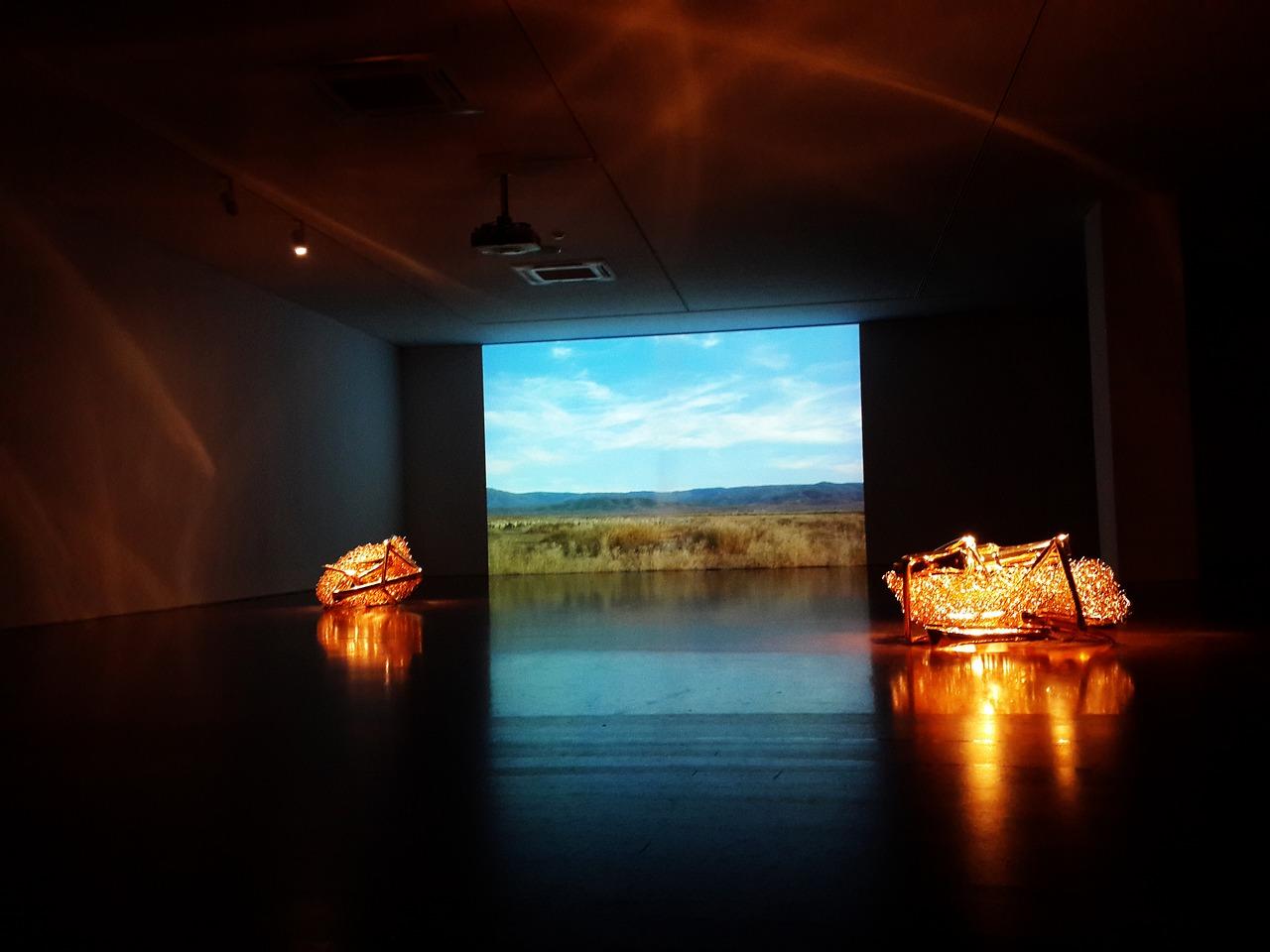 4. 互动体验创新