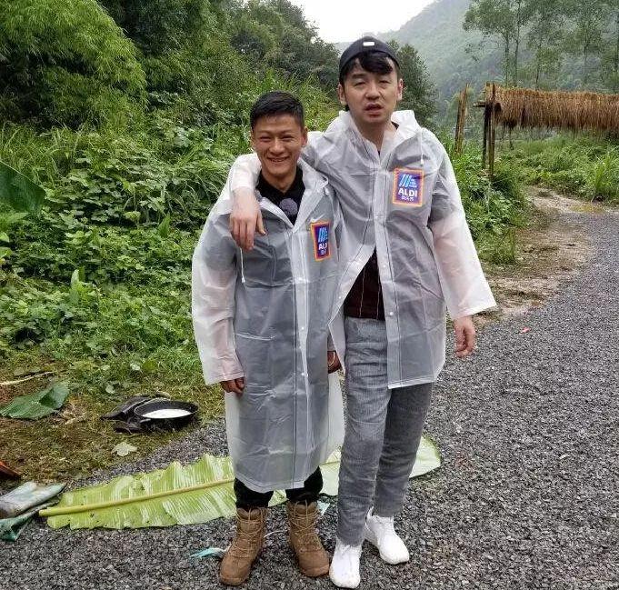 他才是真正的户外一哥三三九钱小佳差远了堪称真男人