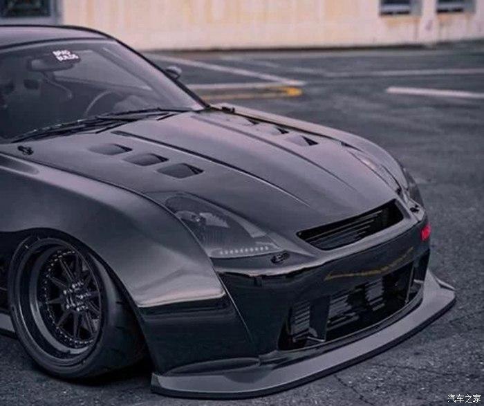 超宽的宽体改装,日产350z,黑武士版跑车 - 知乎