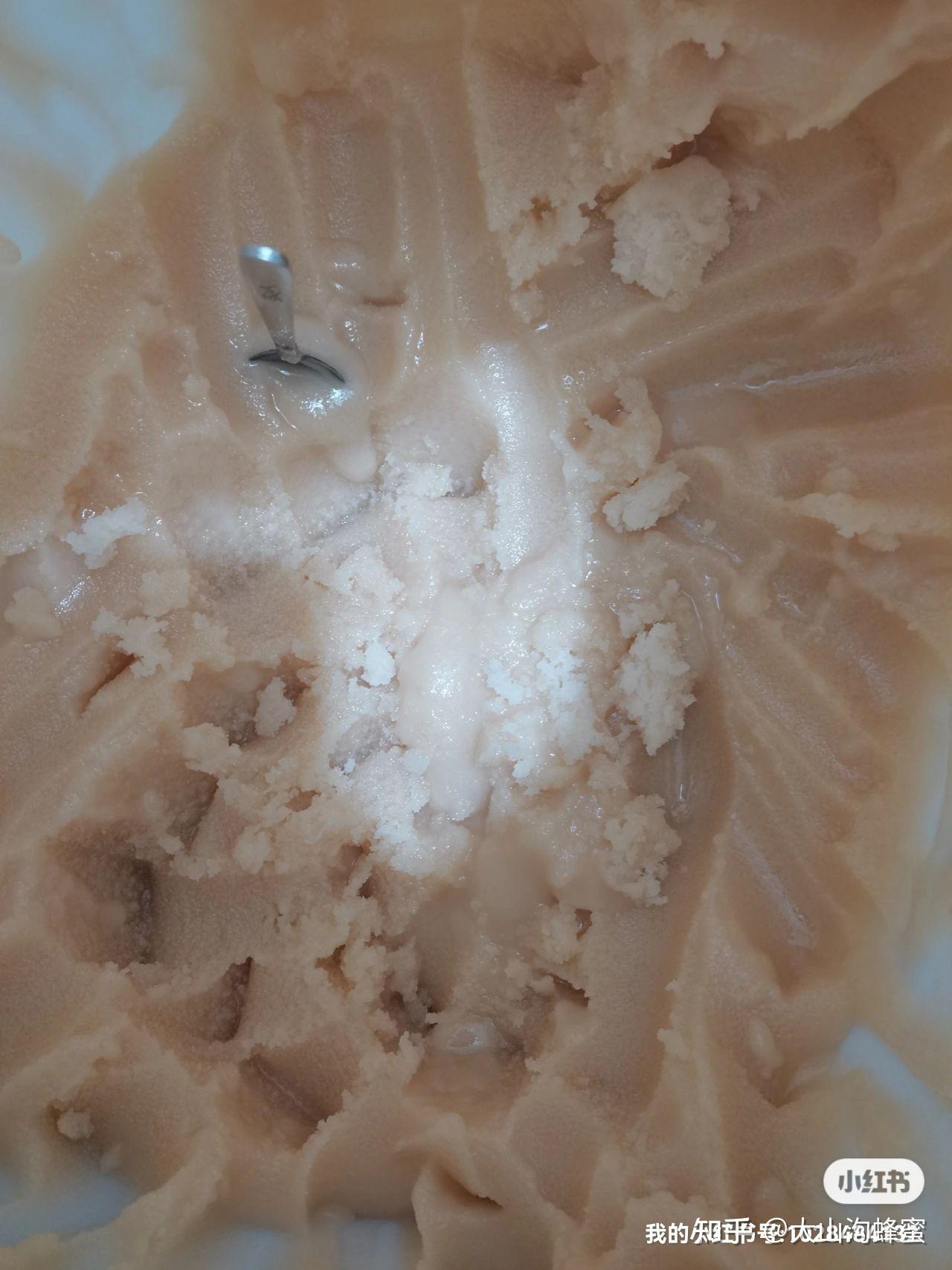 蜂蜜放冰箱后变白色怎么回事(蜂蜜放冰箱变成白色固体怎么办) 蜂蜜放冰箱后变白色怎么回事(蜂蜜放冰箱变成白色固体怎么办)