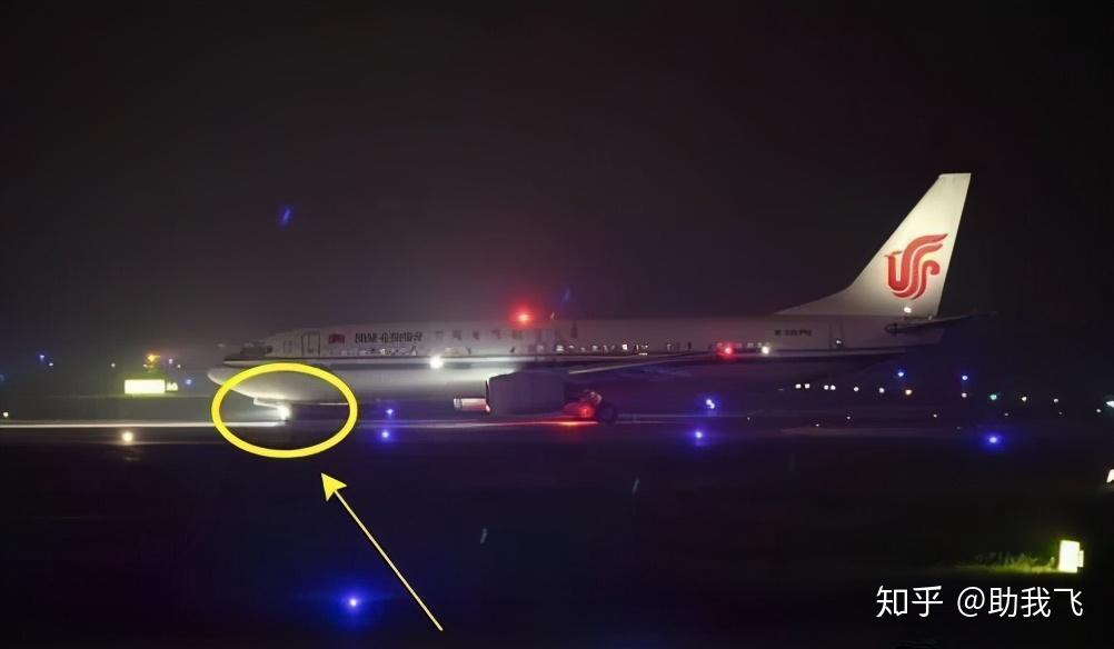 飞机外部都有些什么灯飞机灯都有哪些作用