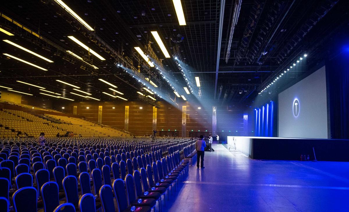 引导,协助检票,维持会场秩序)项目地点:北京 国家会议中心项目日期