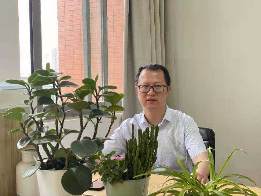 教龄超10年成都49中宝藏老师好喜欢