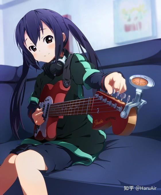 喜欢日系想玩acg弹动漫音乐该怎么选合适的电吉他