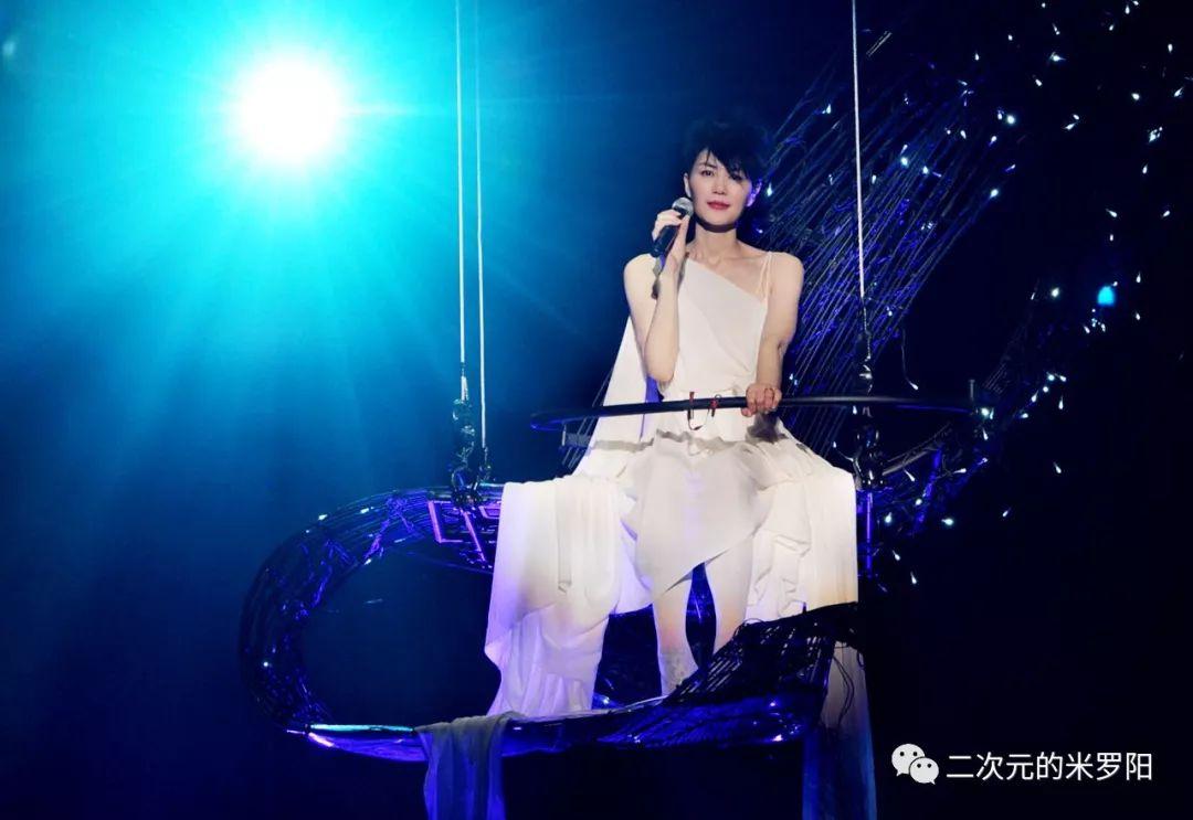 青春修炼手册简述:《青春修炼手册》是由tfboys演唱的歌曲,由王韵韵