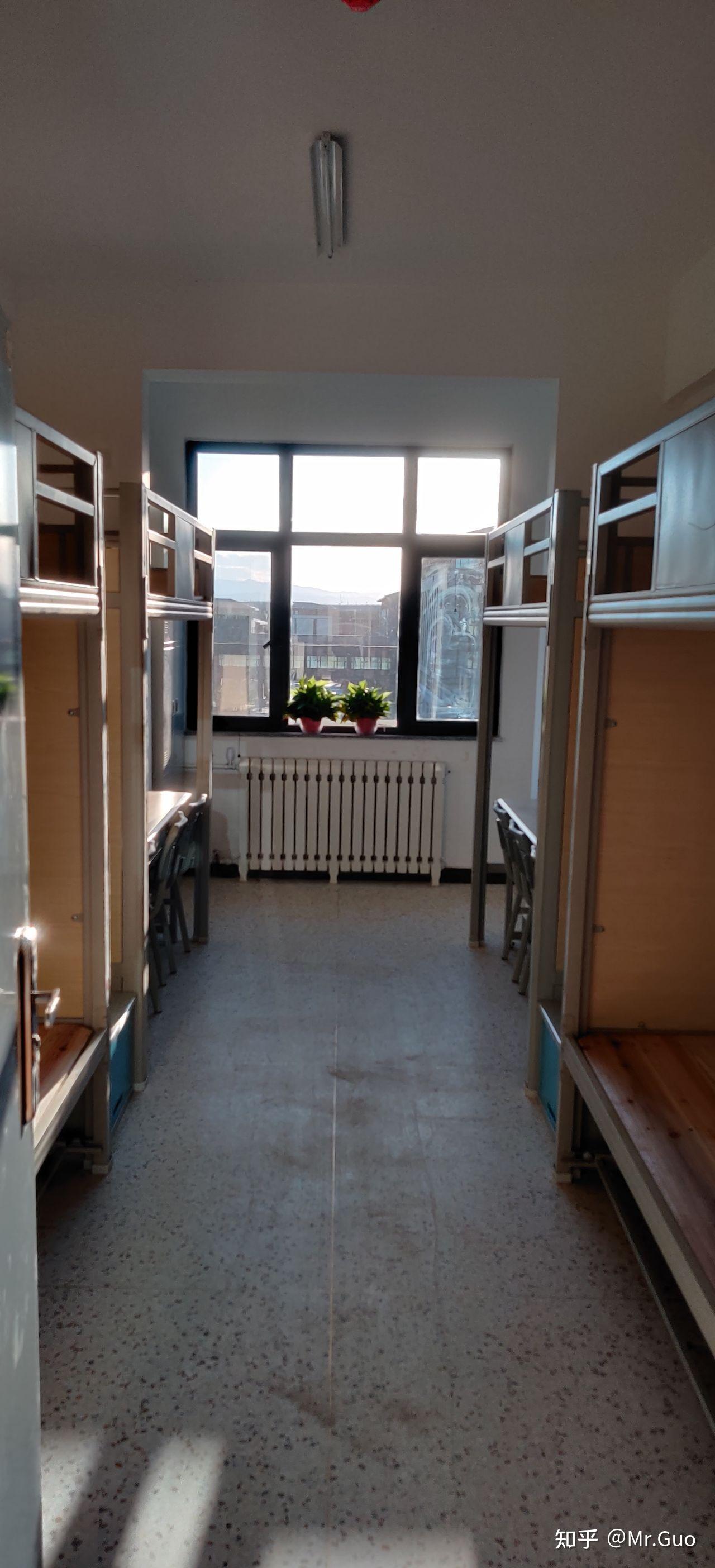 山西大学东山校区本科宿舍长啥样