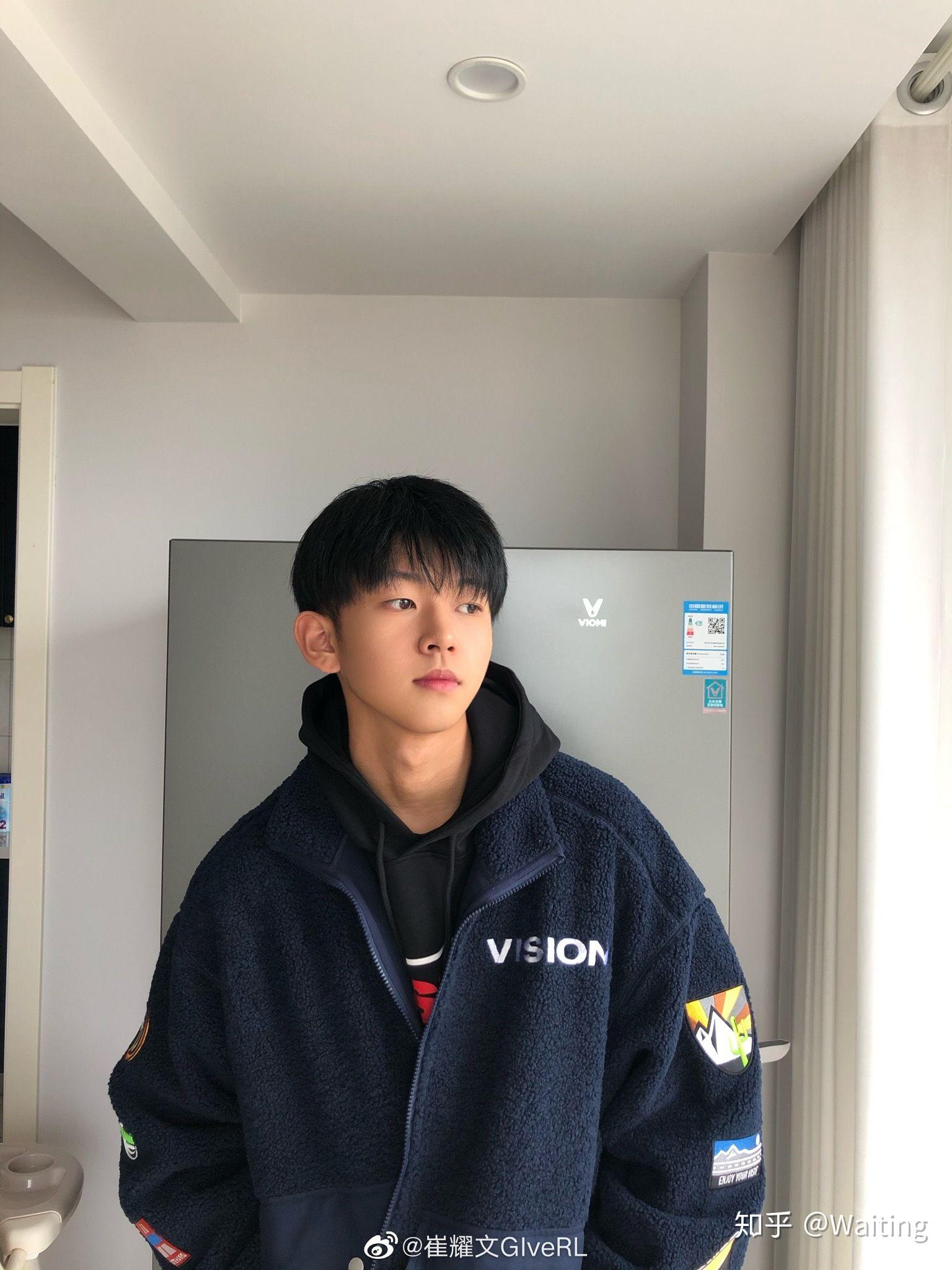 有没有现实中存在的长得帅的小哥哥啊? - 知乎
