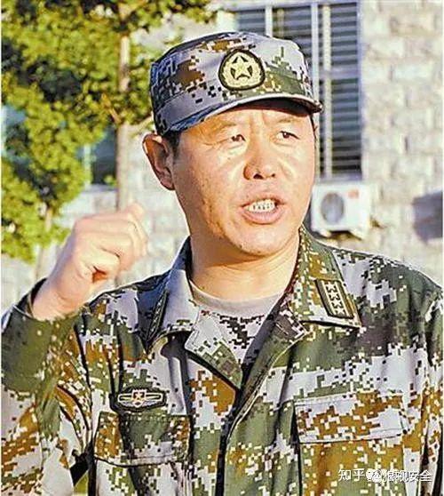 62岁的董军与59岁的刘振立 - 知乎