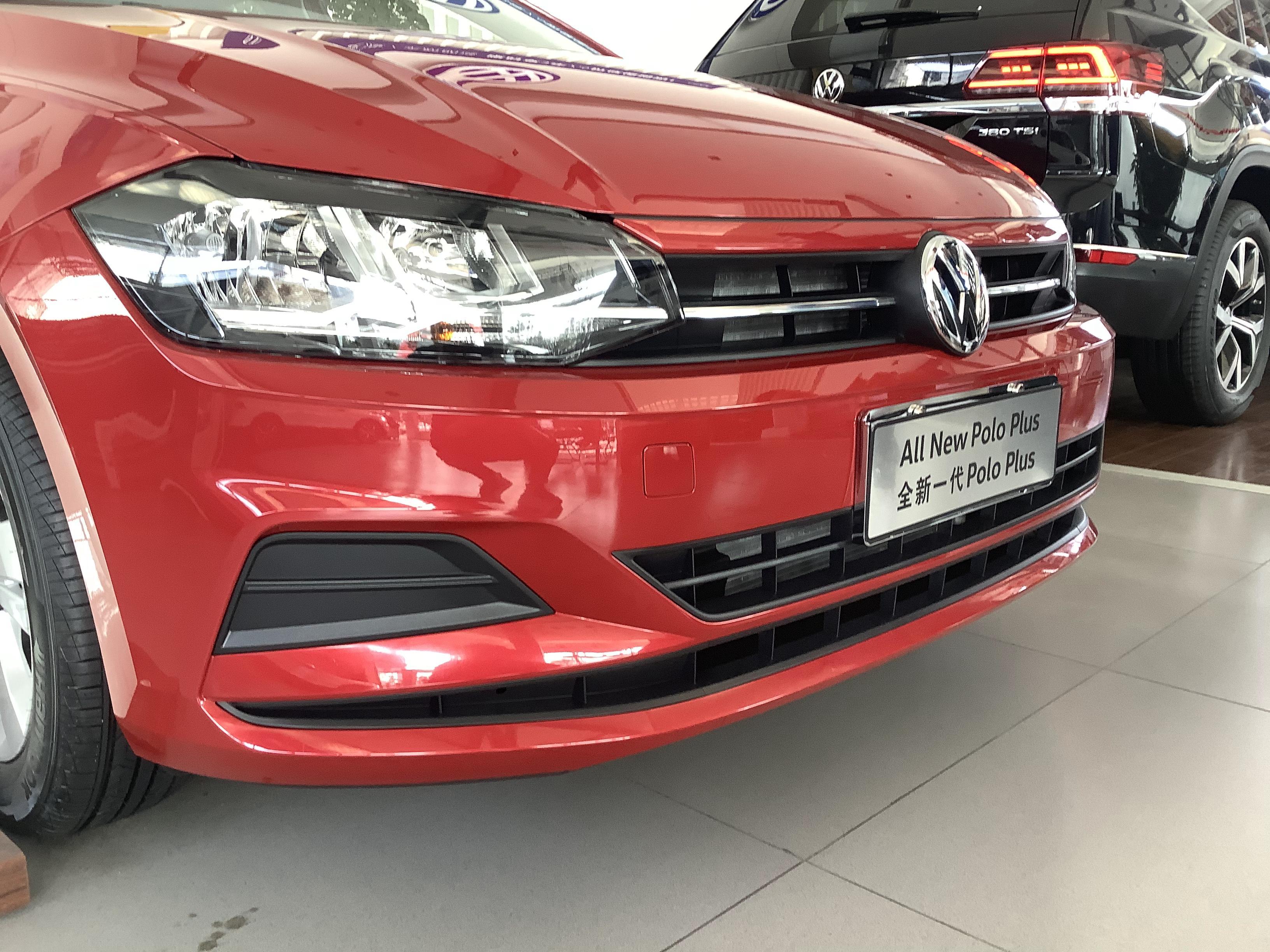 2019款大众poloplus到店部分车型优惠25万油耗55l