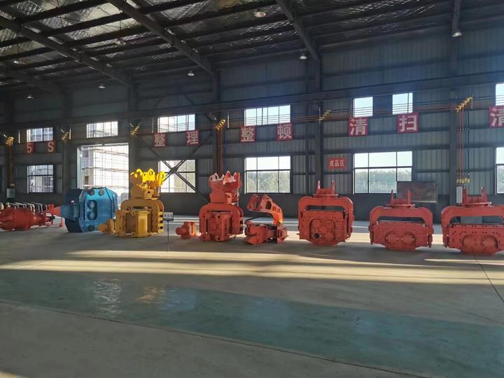 打桩机桩工操作 冻土地基桩基础施工注意要点