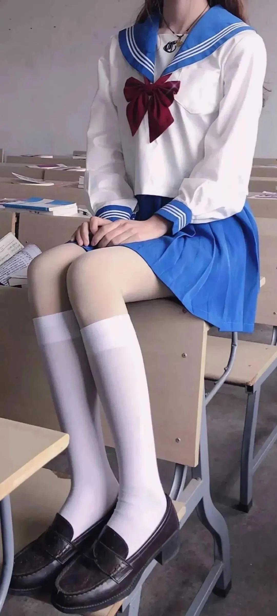 有没有那些露腿照片求渣男壁纸