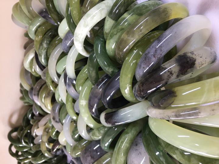 跻身中国四大名玉，却是玉石界的白菜，3分钟全面读懂岫玉- 知乎