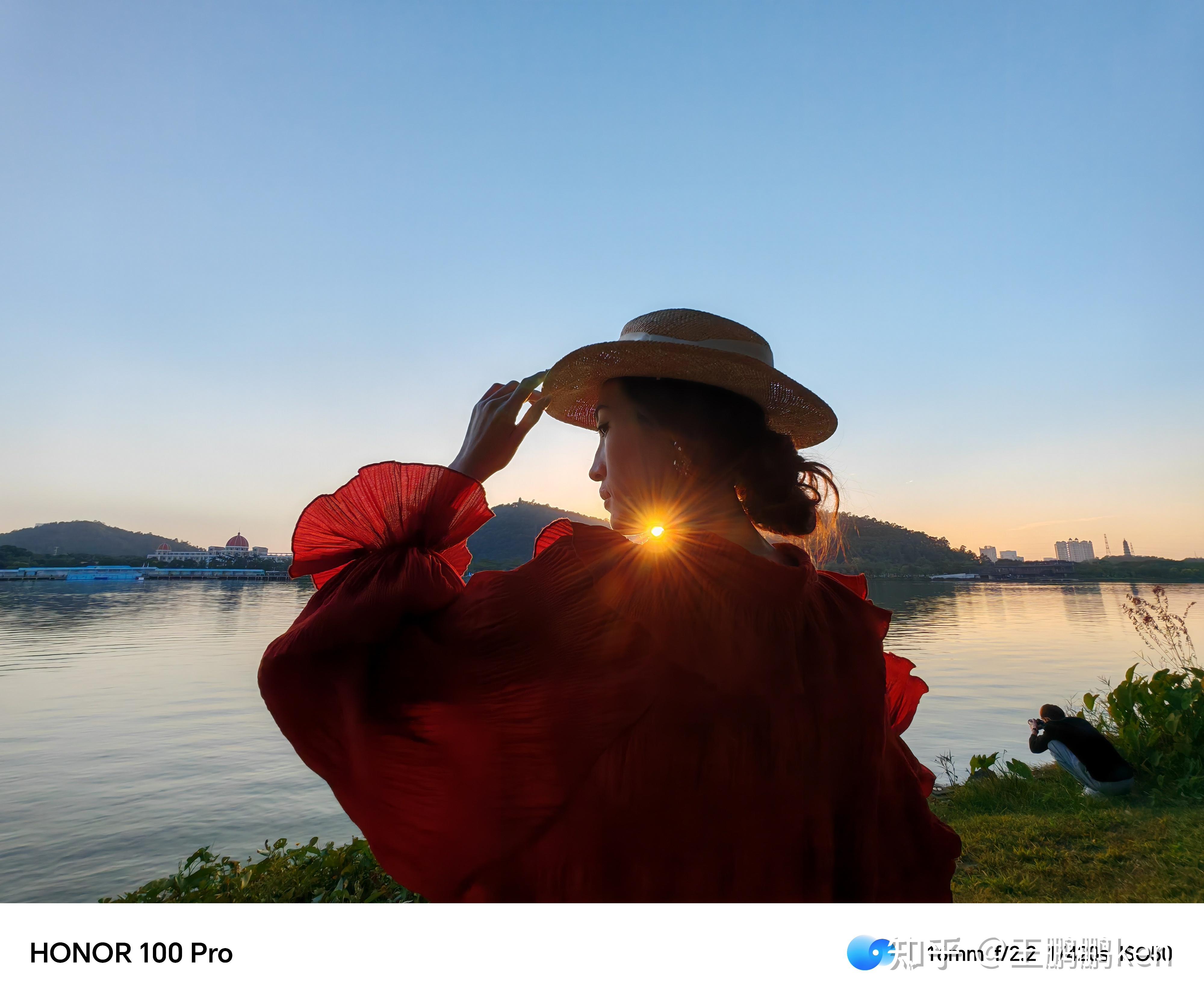 对手机的影像性能和拍摄技巧都有比较高的要求,荣耀100 pro这次对逆光
