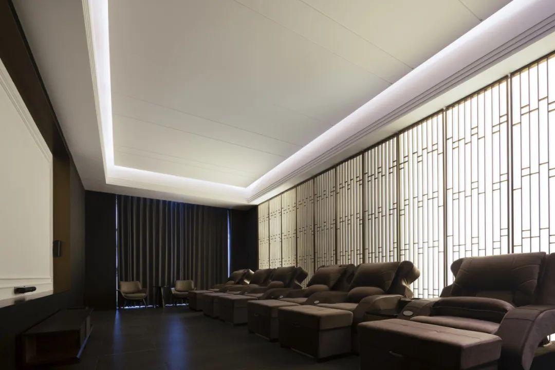 范江 | 繁华里,心归处—紫蝴蝶养生会所皇冠店