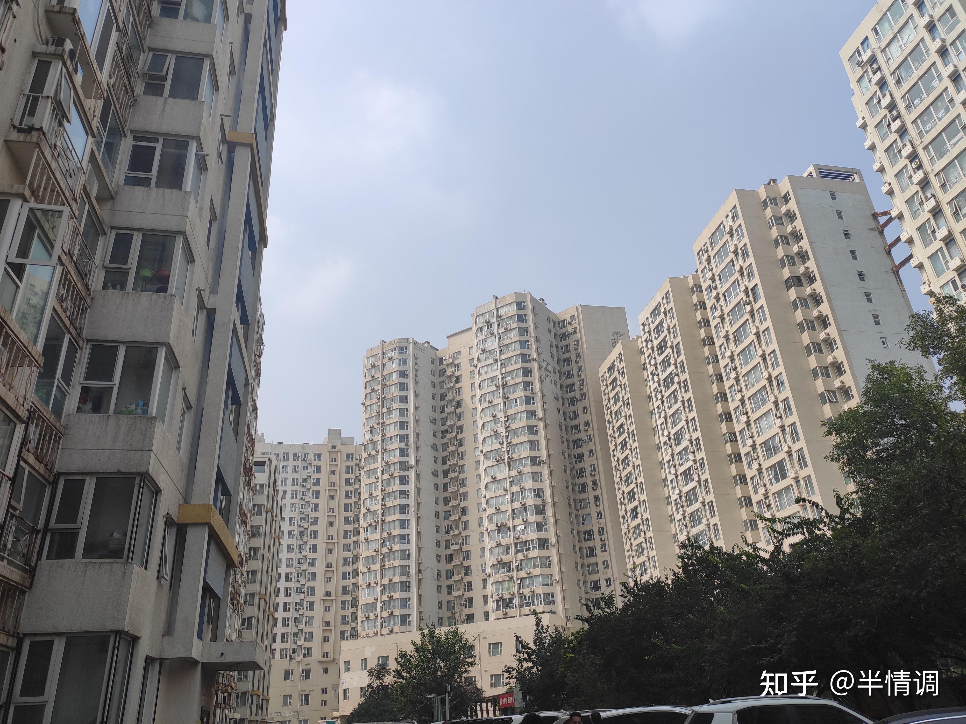 我都感觉不太好,中介说要是这两个小区看不上,苏荷时代不用看了,也不