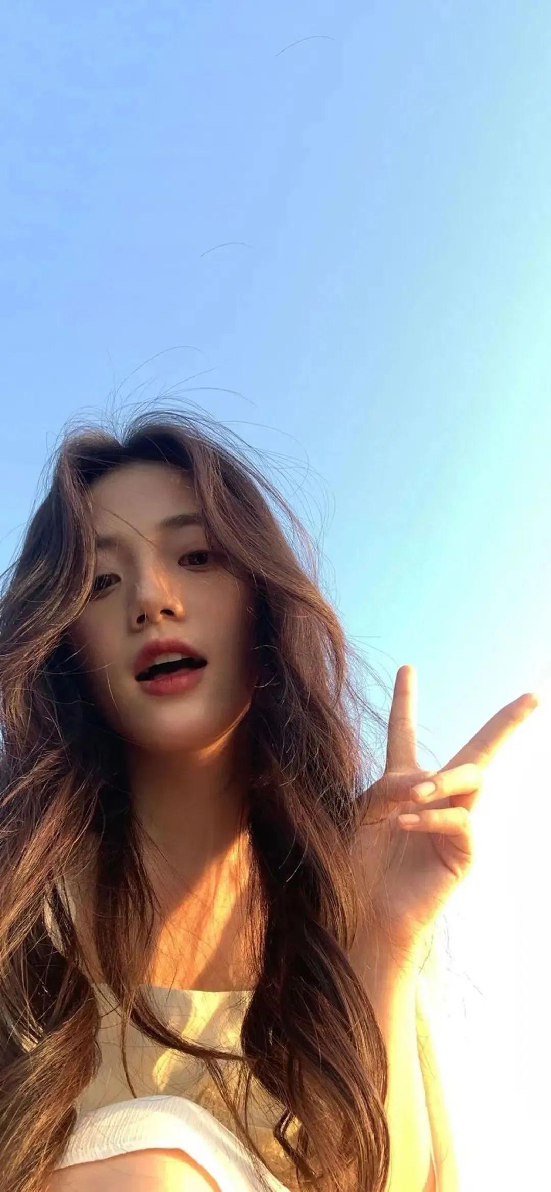 哪些是你眼前一亮的美女手机壁纸?