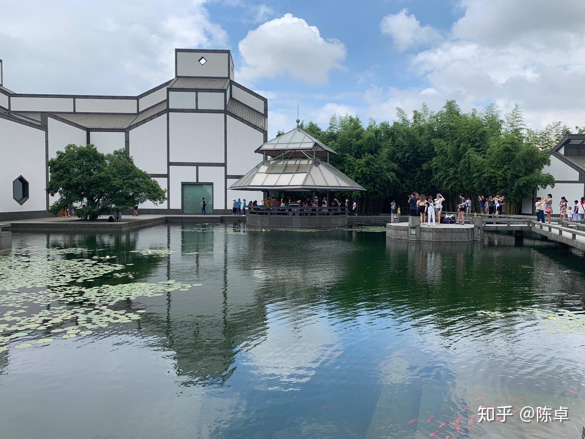 不知道蘇州博物館要預約現在已經約不上了因為行程已經安排好也沒法約