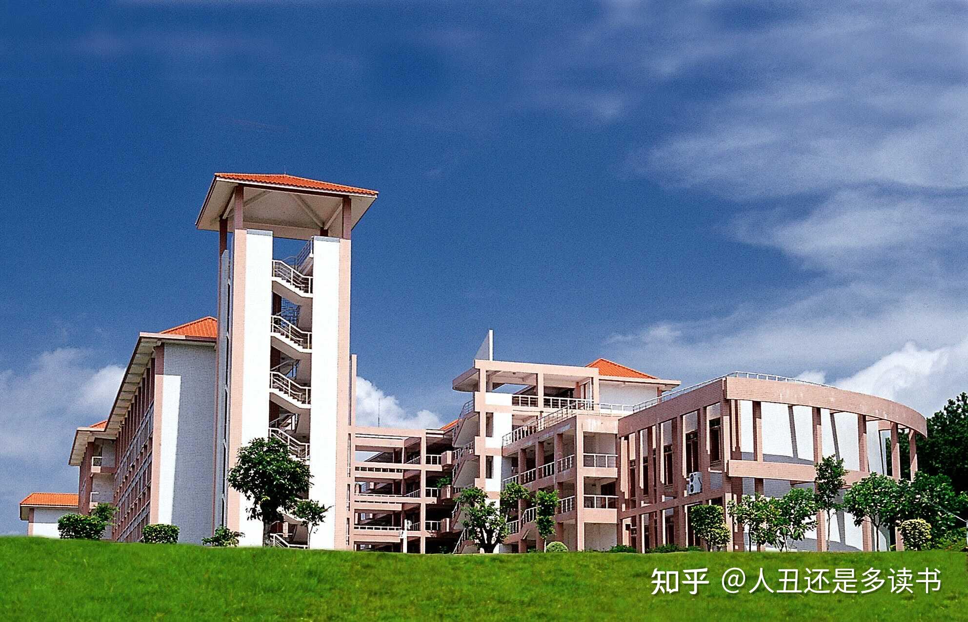 龙凤华广东财经大学（广东龙凤房地产开发工程有限公司） 龙凤华广东财经大学（广东龙凤房地产开辟
工程有限公司）《广东龙凤房地产开发工程有限公司》 财经新闻