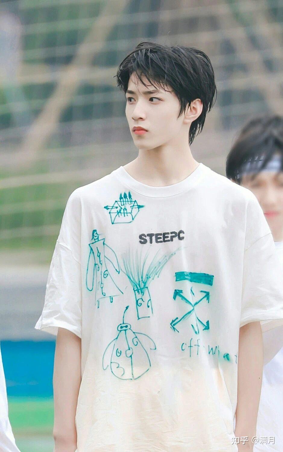 有没有小仙女给我安利下刘耀文? - 知乎