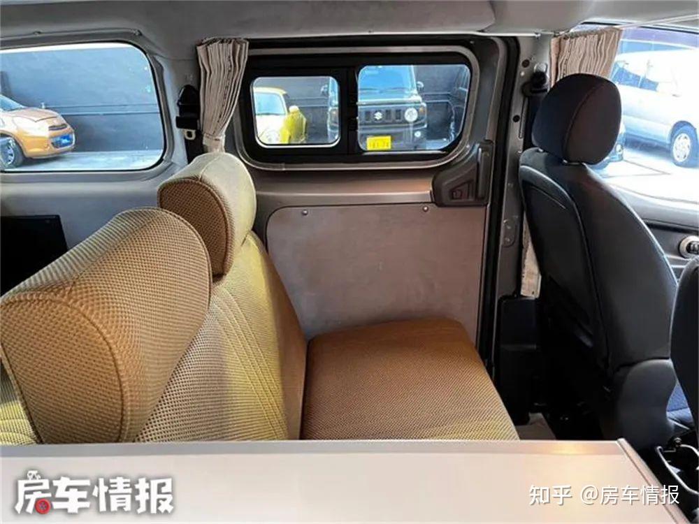带升顶的日产nv200房车6座设计代步也能开有小厨房能洗菜做饭