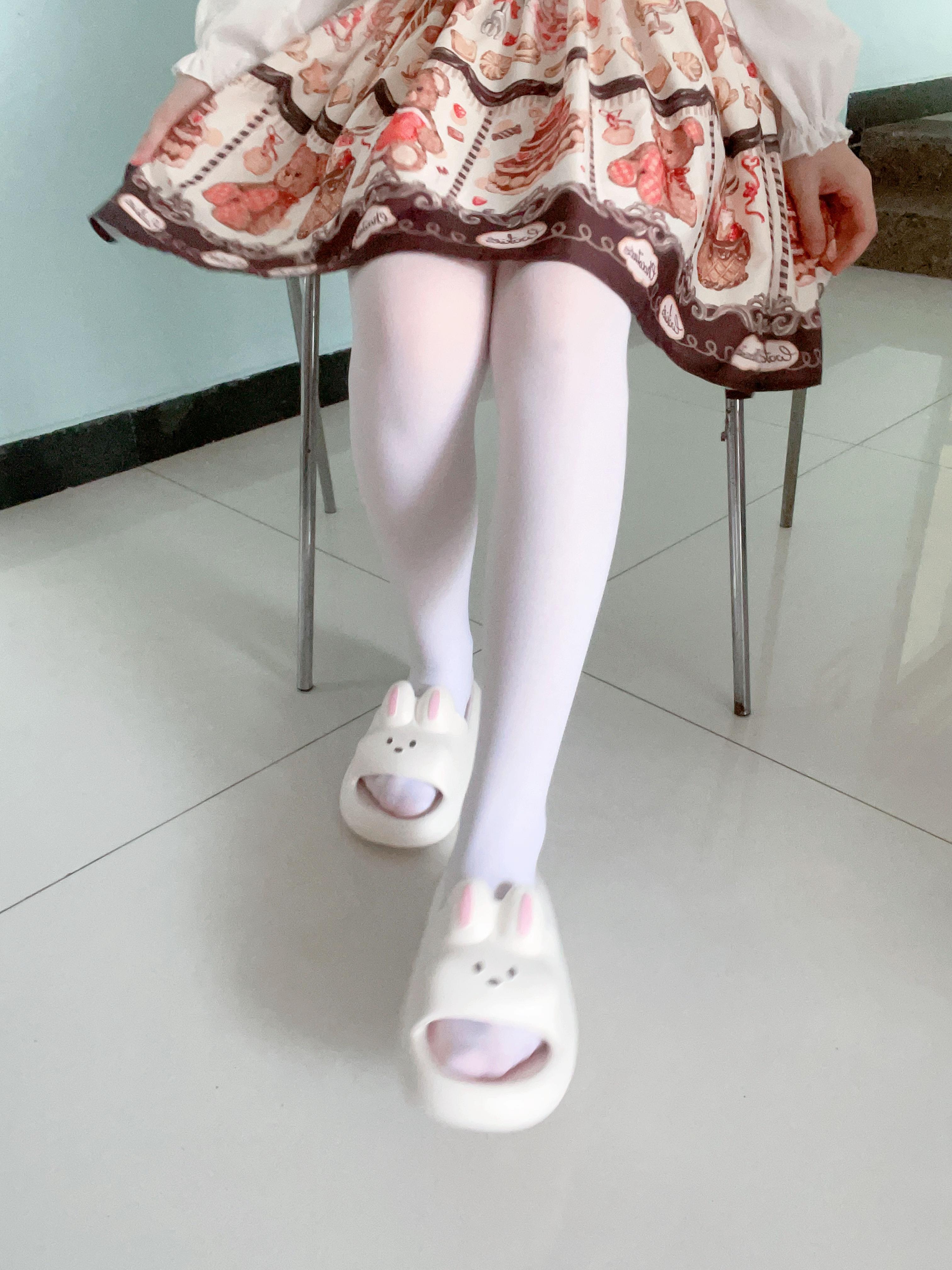 关注问题 67 写回答 登录/注册 脚 脚模特 女生脚 36码的脚长啥样?