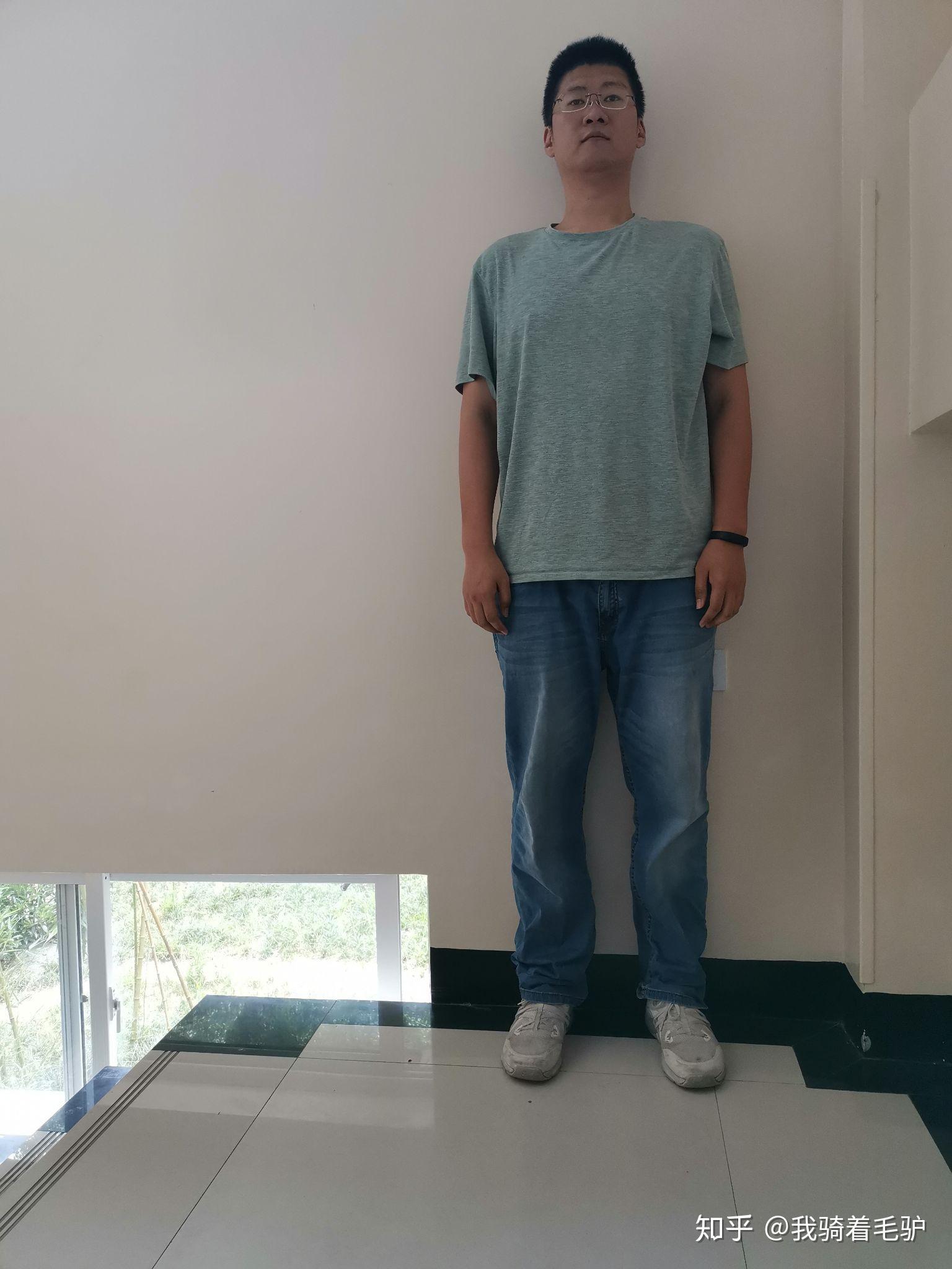 身高190cm体重多少较为合适