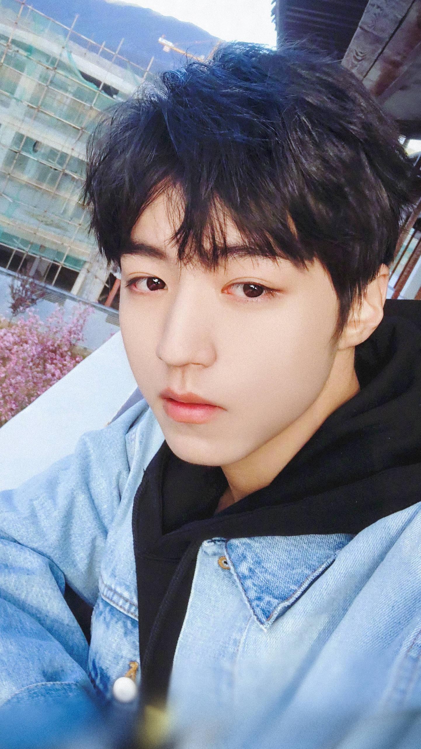 你觉的王俊凯长的帅气吗? - 知乎