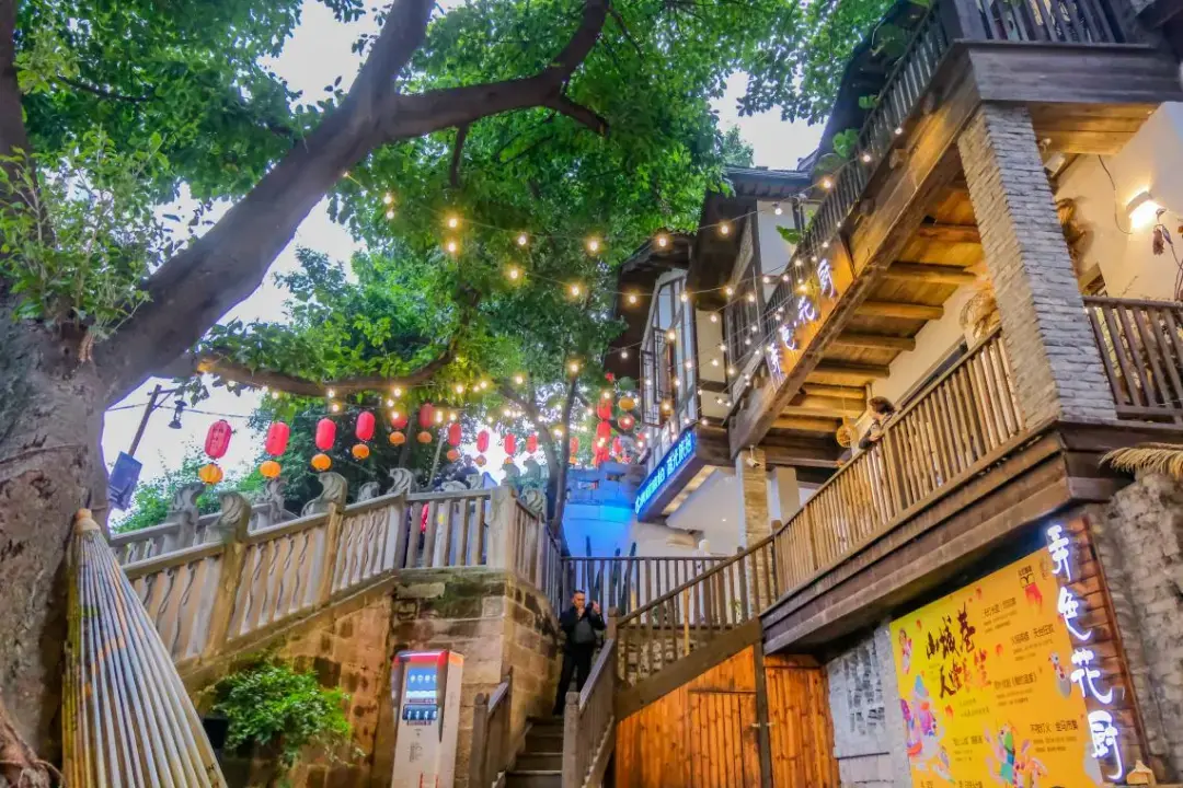 空间视野|重庆山城巷的微更新 - 知乎