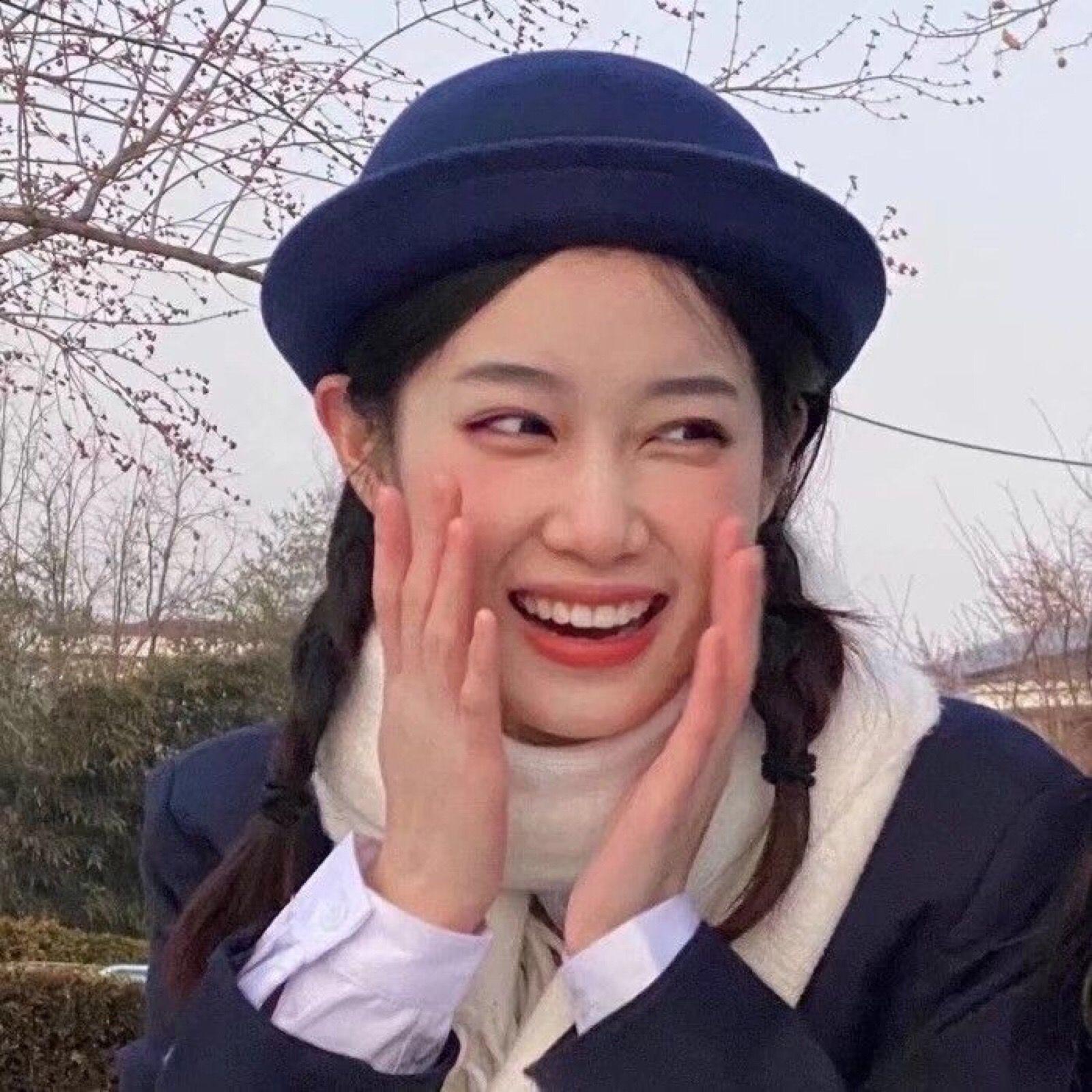 有没有笑得治愈的美女头像? - 知乎