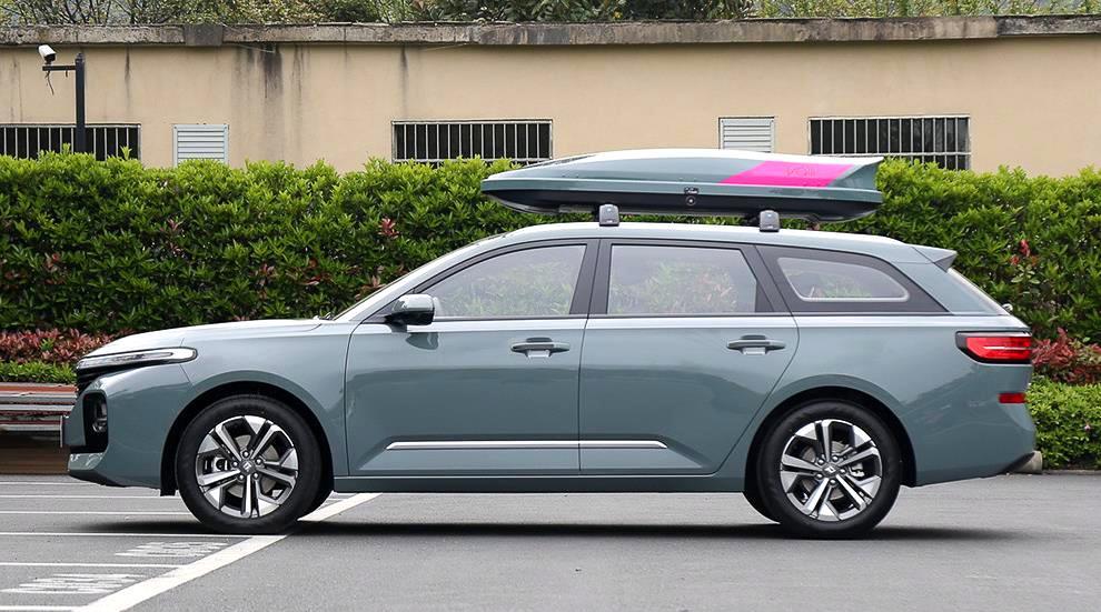 怀揣旅行的心02看国民新瓦罐一一新宝骏valli到店实拍