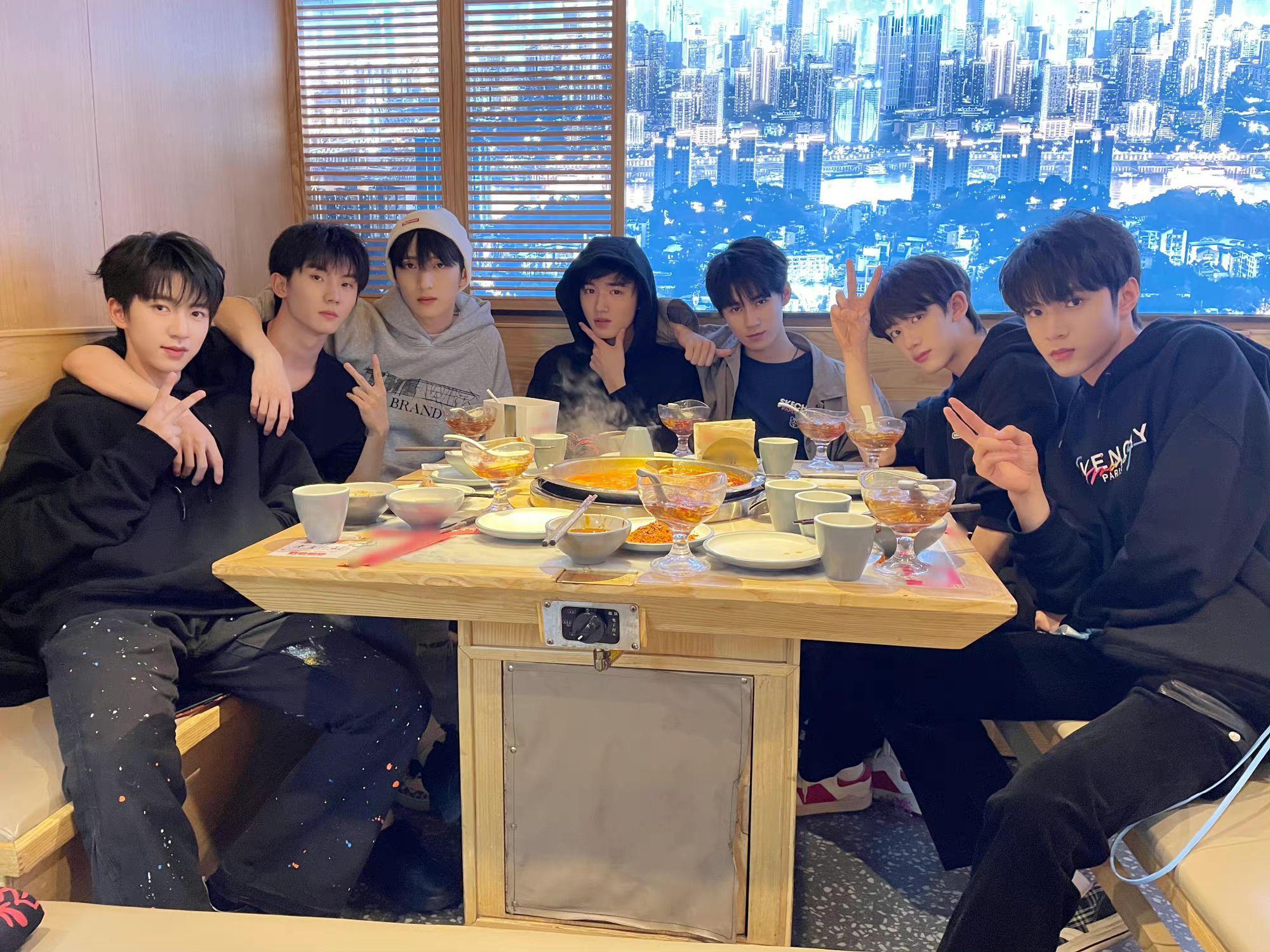 有没有时代少年团的团体神图