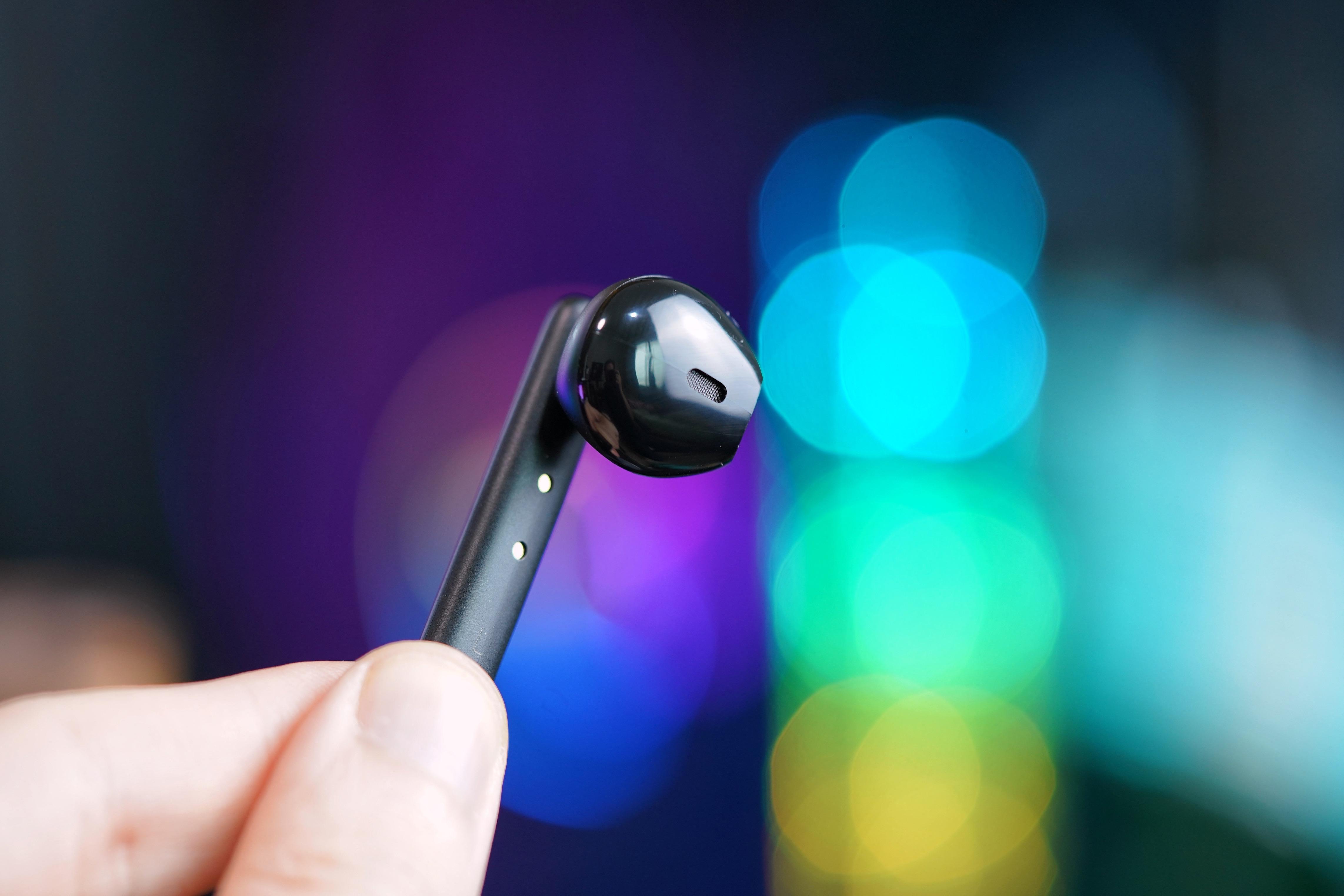 跨界新锐倍思w05真无线蓝牙耳机