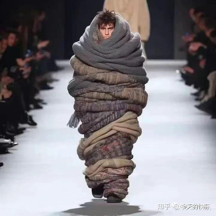 搞笑图片第394期:怕冷的朋友可以考虑下这个设计师的作品