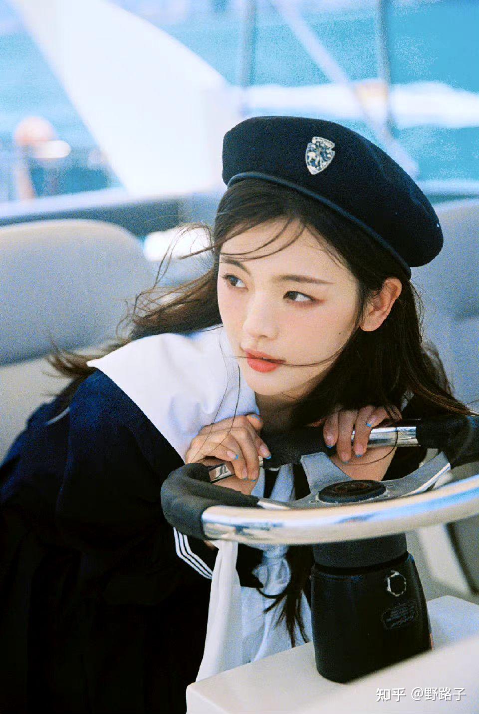 杨超越的颜值是否过誉? - 知乎