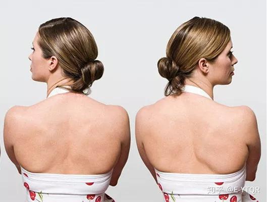 瑜伽体式半鱼王式——塑造骨感美背