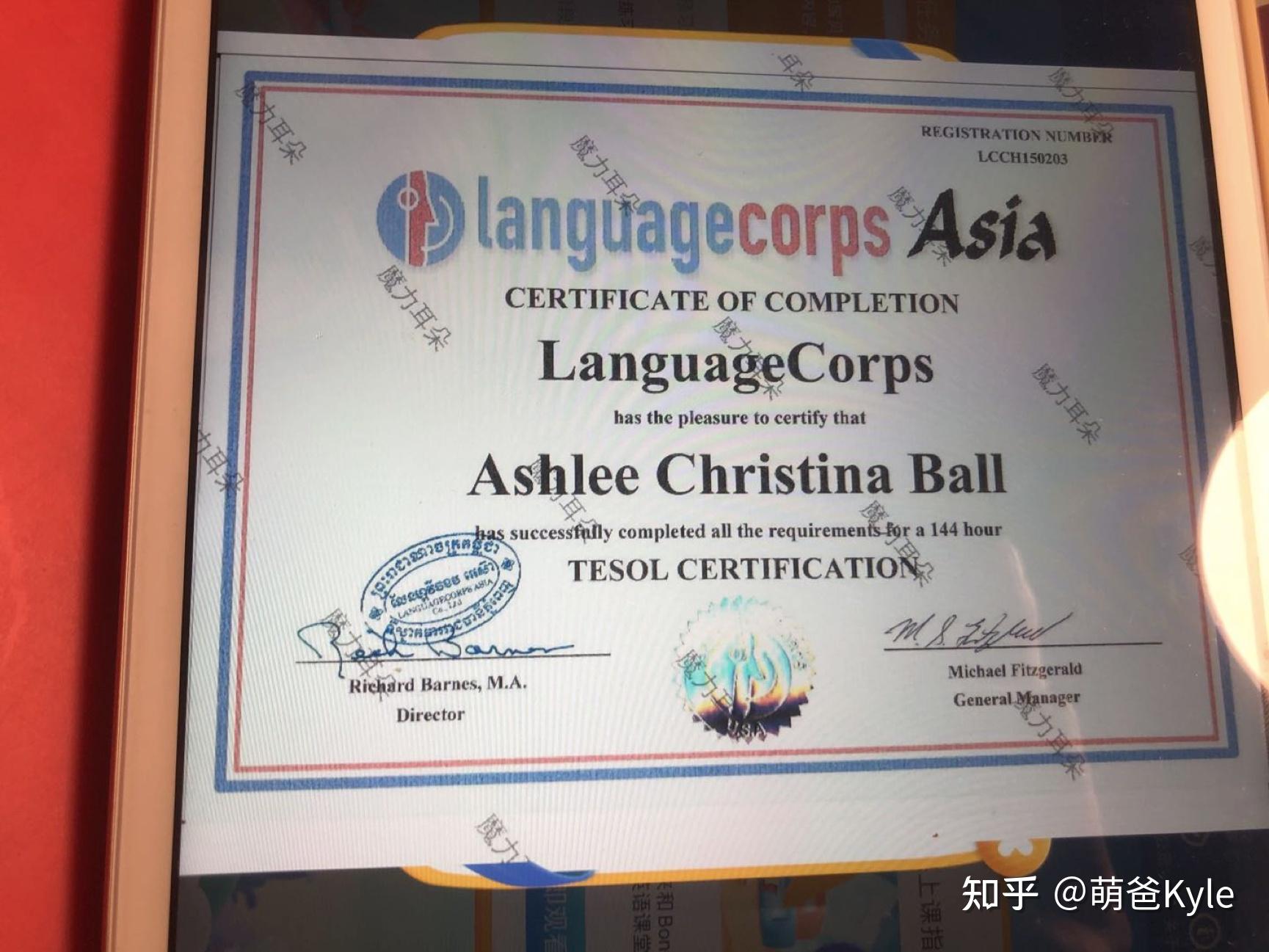 都有本科及以上的学历,具备tefl/tesol等国际教师资格证书,并且老师们