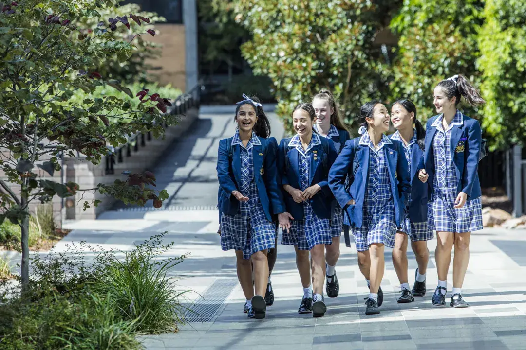 idat合作院校之澳大利亚维州 | 墨尔本plc-具有国际视