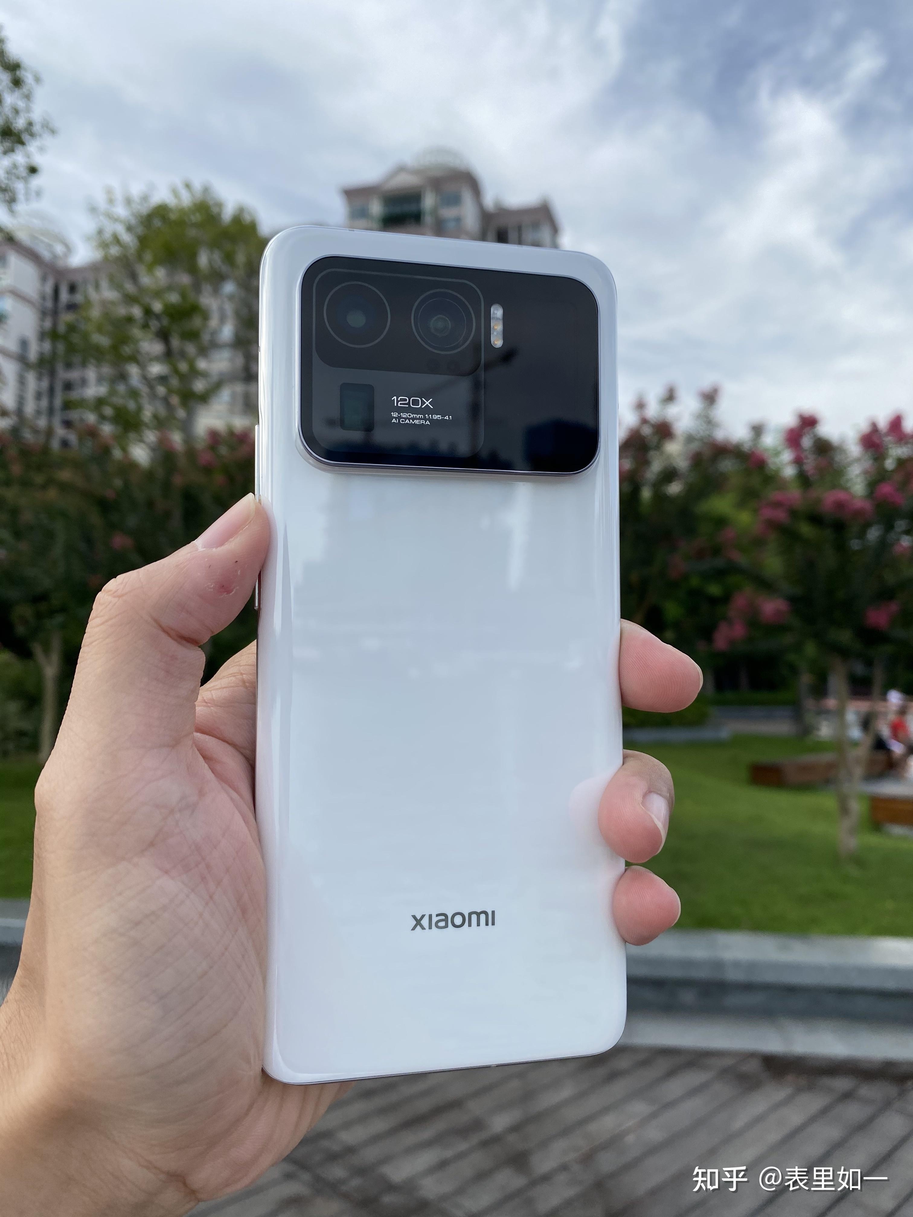 小米11ultra真机测评堆料如山立足高端旗舰手机