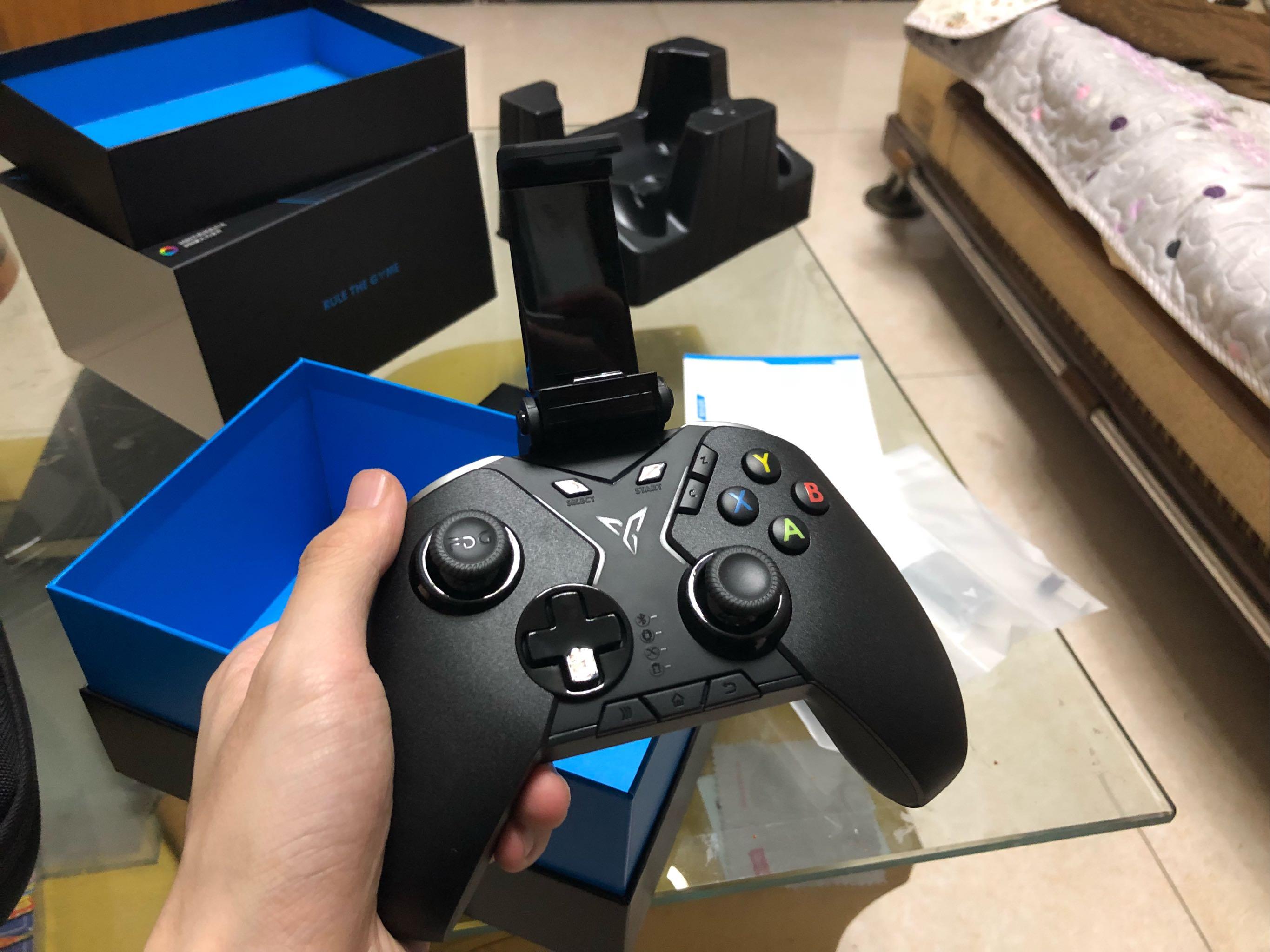 飞智八爪鱼和飞智黑武士x8pro哪个好用