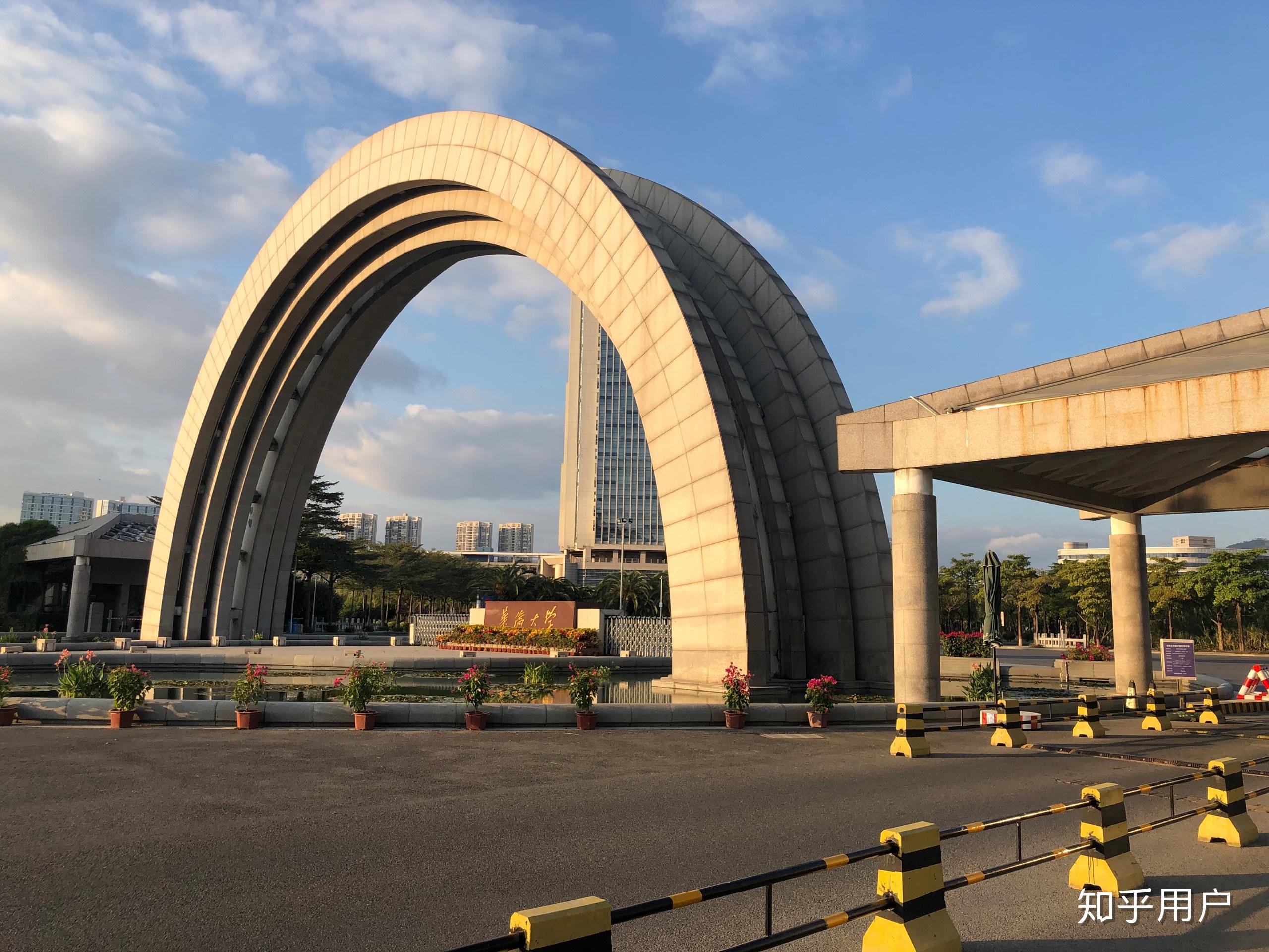 华侨大学的校园环境如何? - 知乎
