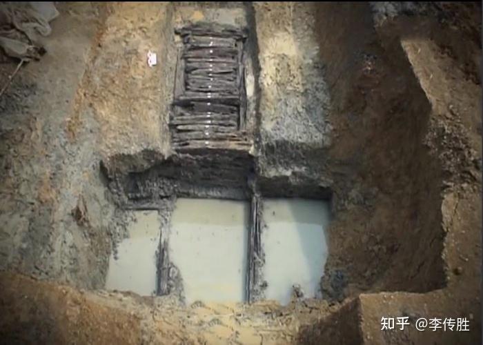 河南南阳西汉古墓群，出土完整的千年彩棺，墓主人身份史料无记载 - 知乎