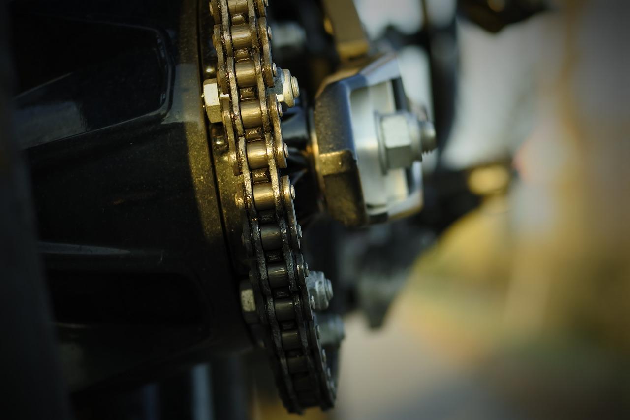 1. 观察表盘背面