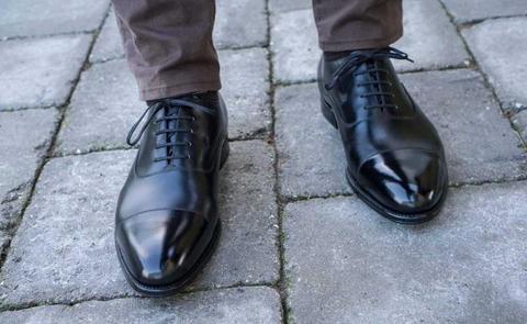 舒适度最好的鞋子推荐 v2-89ed948cd9eec29aa0b5999550e8deec_180x120.jpg