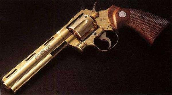 绝地求生中的新枪r45左轮