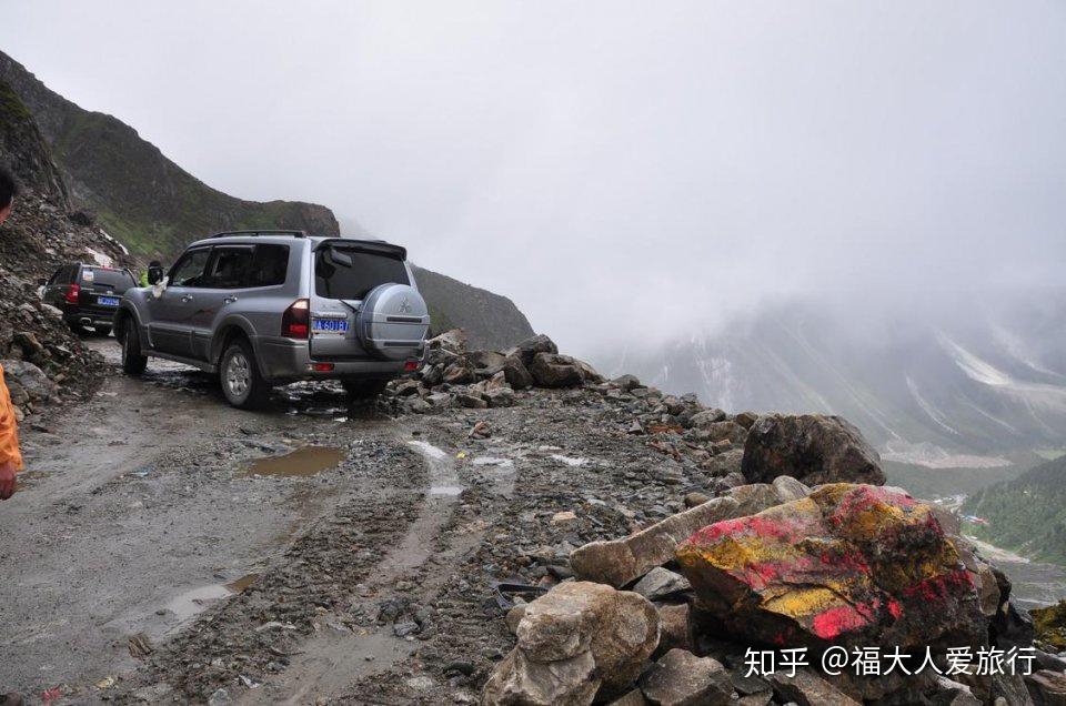 西藏墨脱中国最后一个通公路的县风景美得不凡游客少得可怜