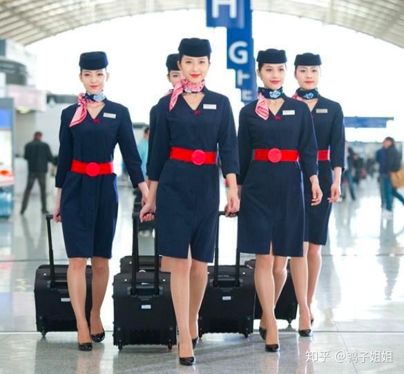 中国空乘制服（5）—各航司2020年制服 - 知乎