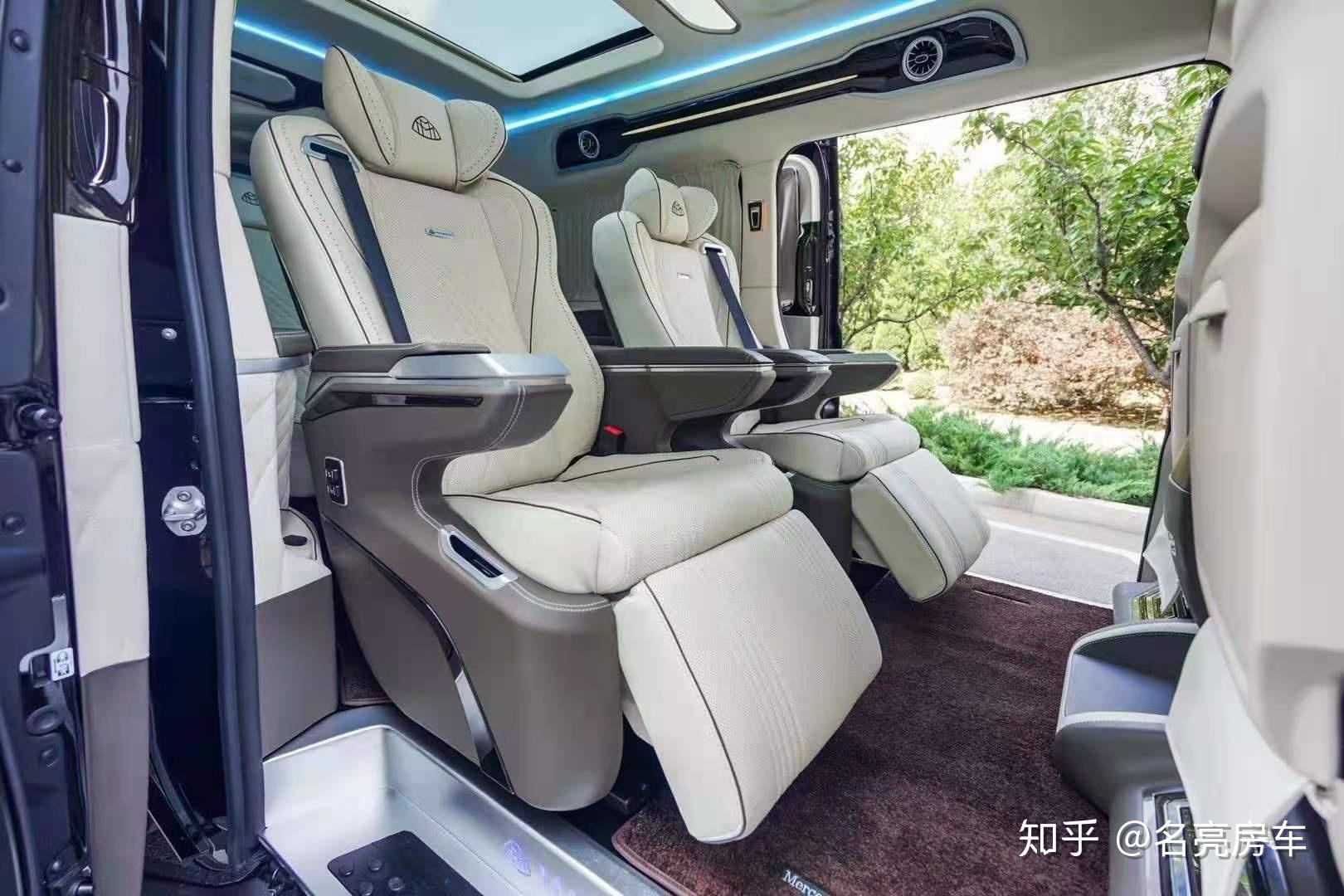 每一个颜色搭配出来的座椅 都是有灵魂的