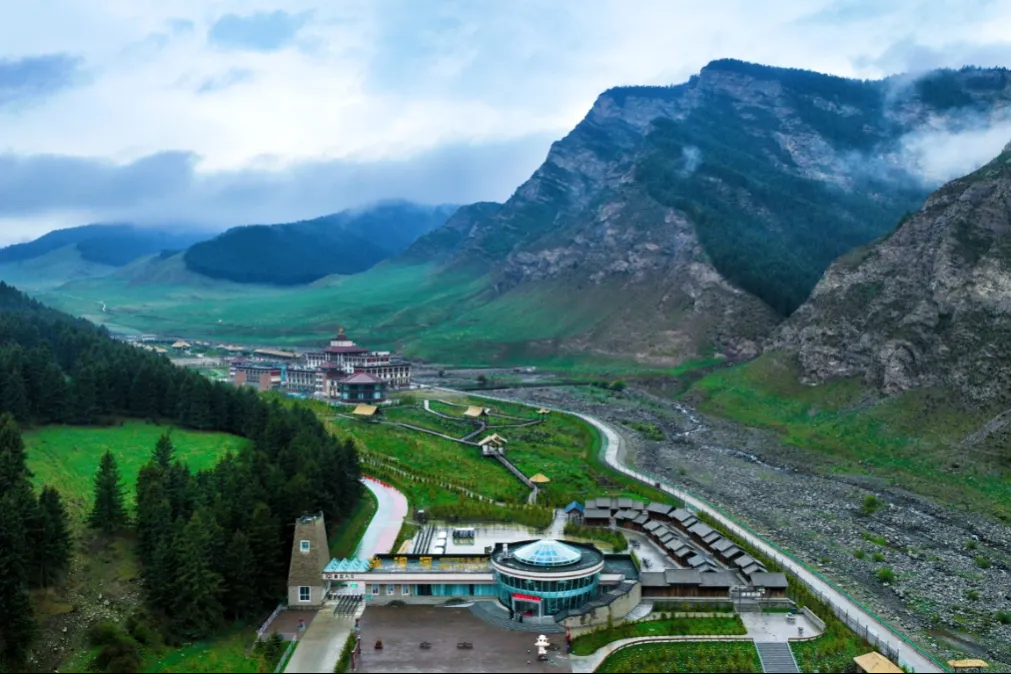 五一出游攻略 | 宝藏景点祁连山冰沟河是您的不二之选!